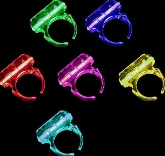 Leuchtringe - Glow in the Dark - Ring - Lichter - Licht - 6 Stück - Multicolor Ring