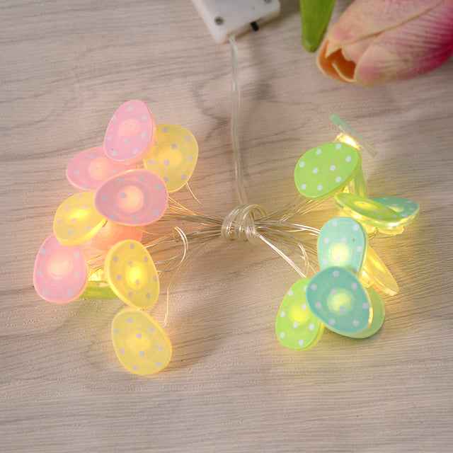 Pasen - Easter - Paashaas - Verlichting - Paasverlichting - Lichtslang met 20 Lampjes - Color Eggs - Gekleurde Eieren